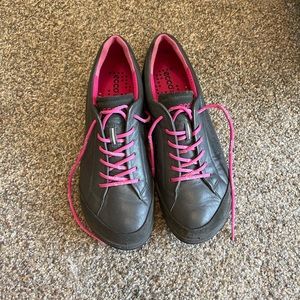 ECCO BIOM NATURAL MOTION LEATHER SHOES